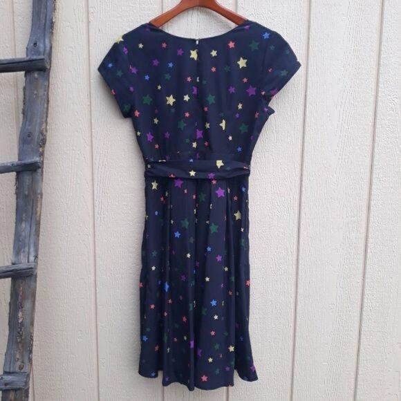Eshaki Rainbow Star Modest Midi Tie Waist Dress Cap Sleeve Scoop Full Sz 10 - Picture 2 of 8
